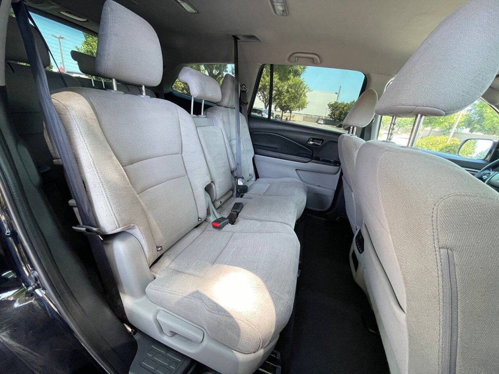 2017 Honda Pilot Image 14