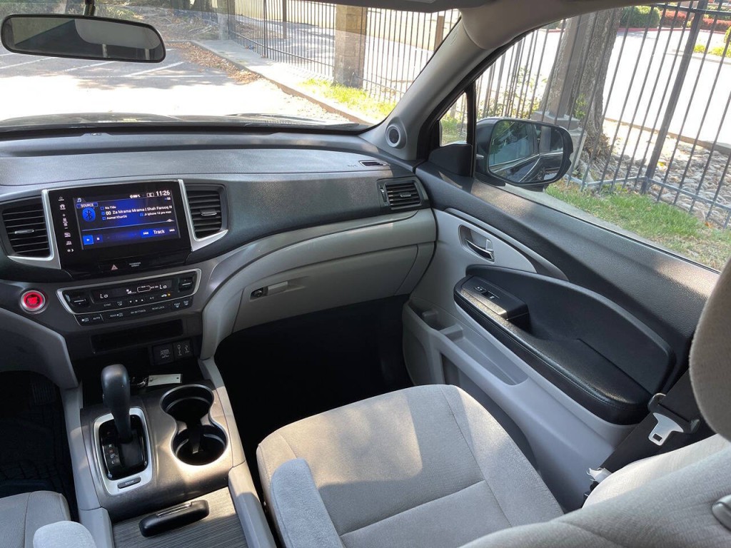 2017 Honda Pilot Image 19