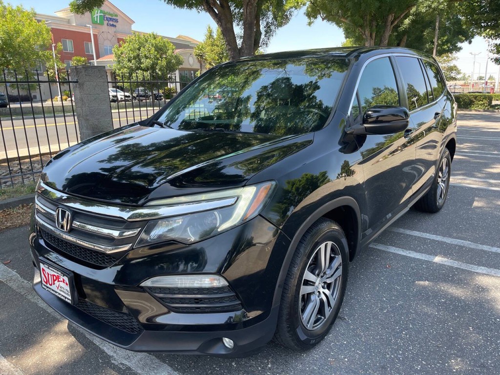 2017 Honda Pilot Image 48