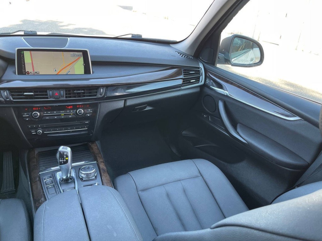 2016 BMW X5 Image 16