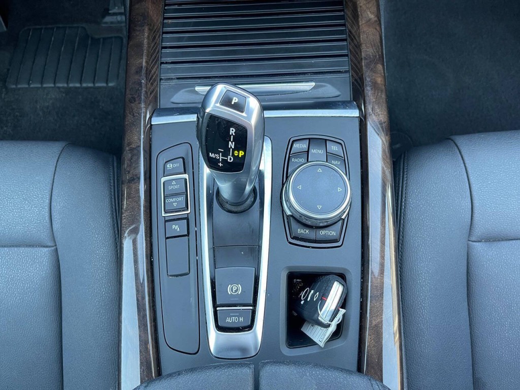 2016 BMW X5 Image 21
