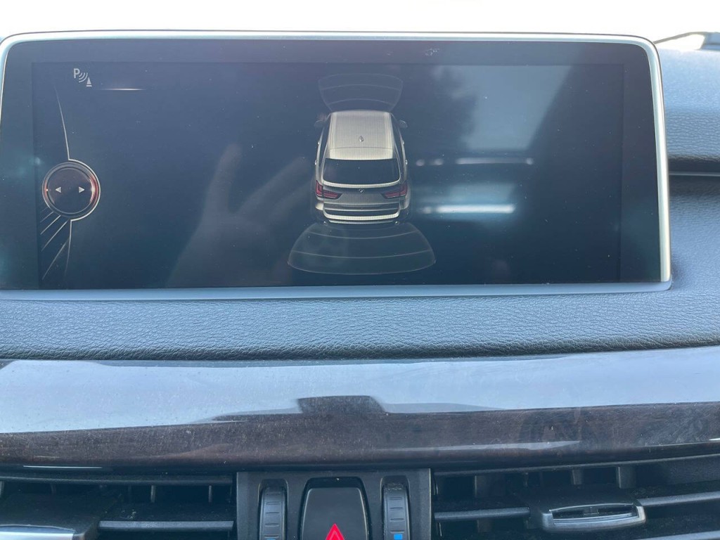 2016 BMW X5 Image 32