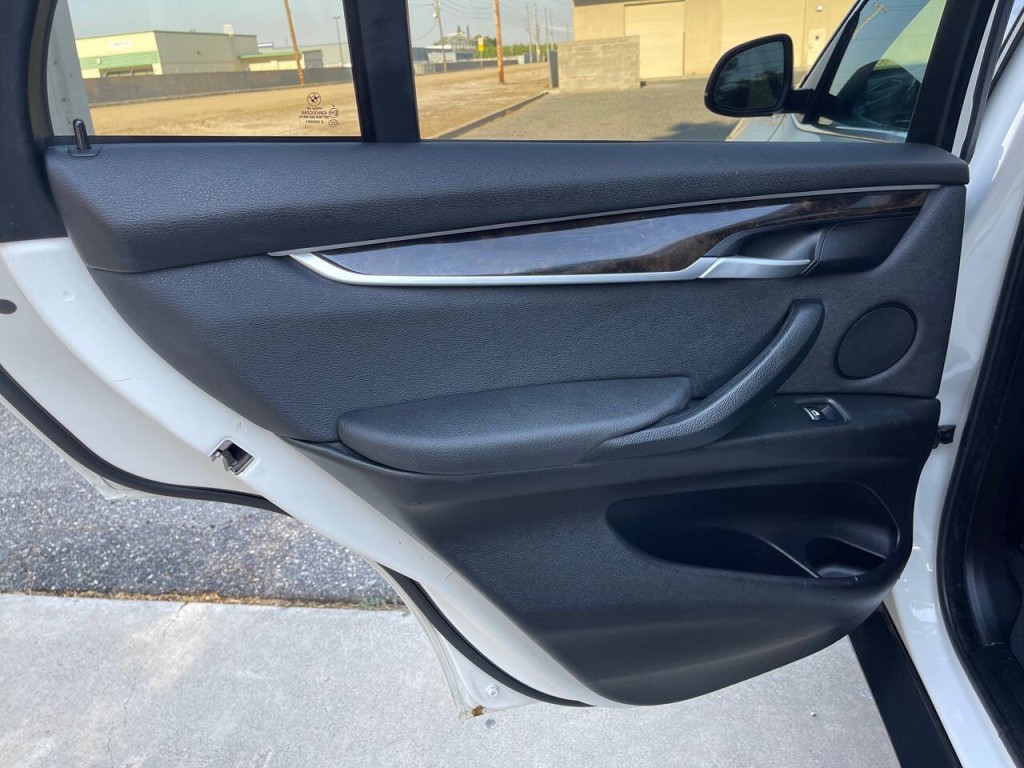 2016 BMW X5 Image 34