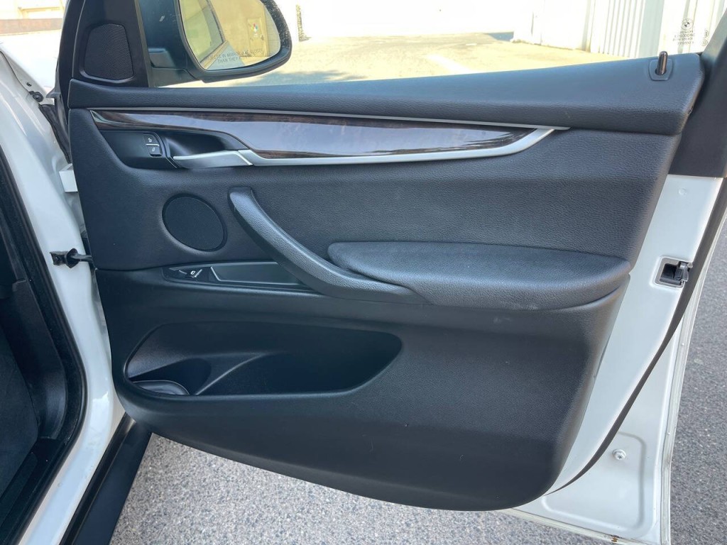 2016 BMW X5 Image 36