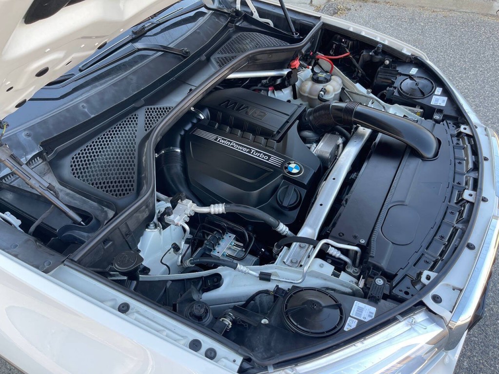 2016 BMW X5 Image 41