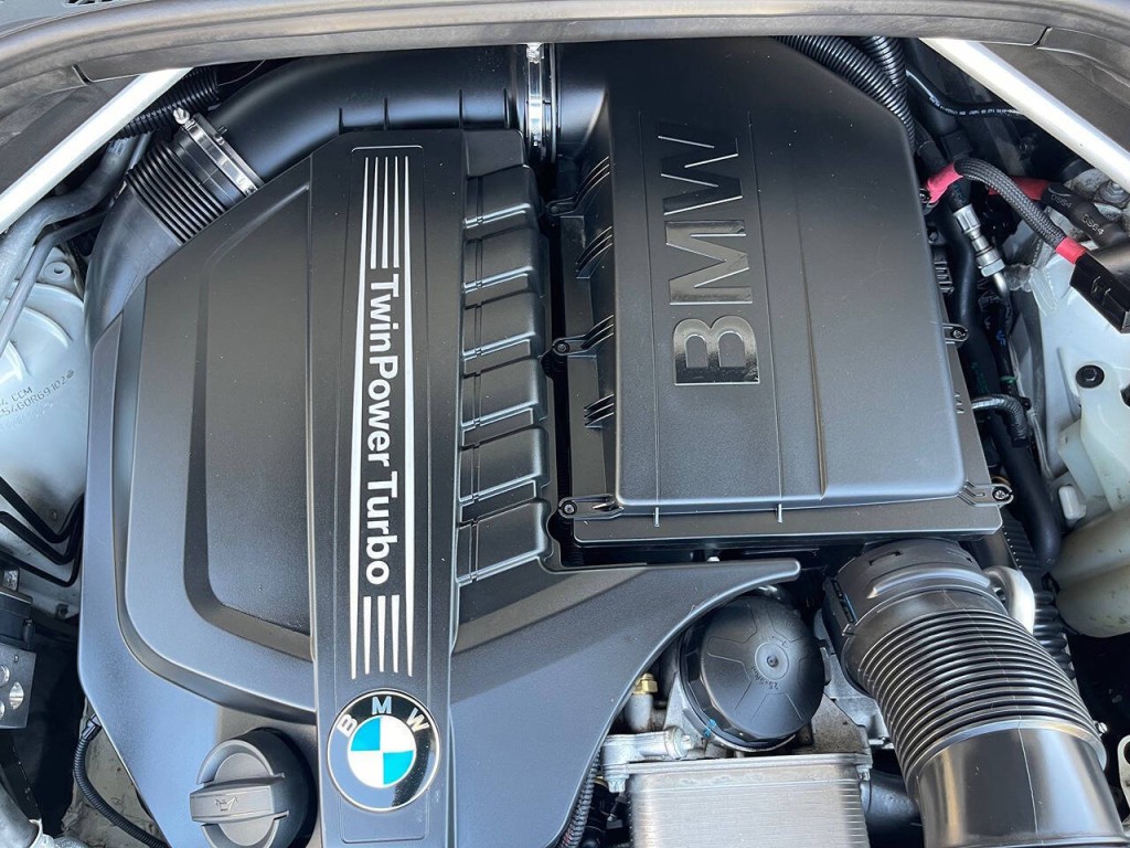 2016 BMW X5 Image 44