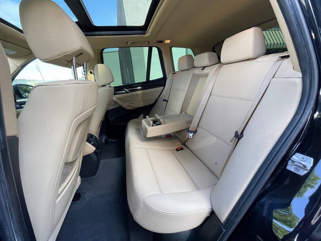 2017 BMW X3 Image 14