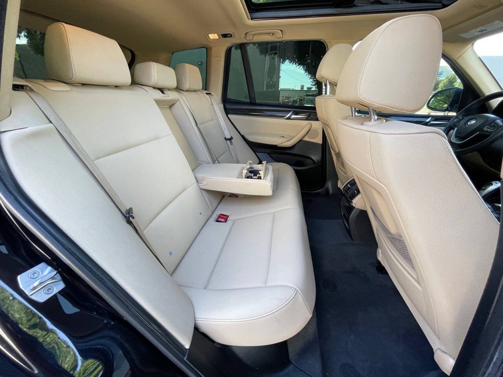 2017 BMW X3 Image 15