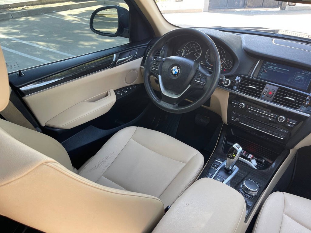 2017 BMW X3 Image 16