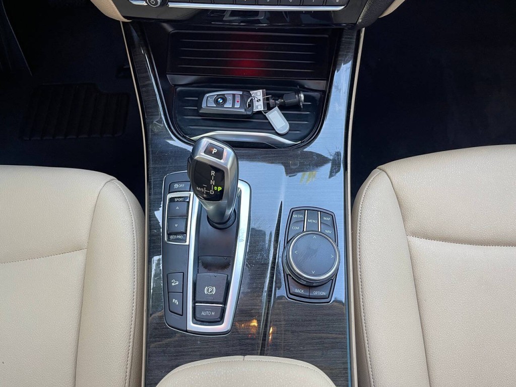 2017 BMW X3 Image 22