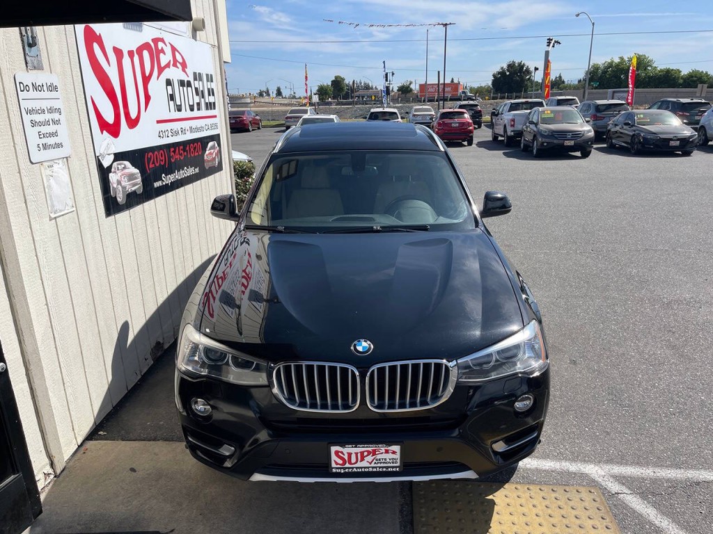 2017 BMW X3 Image 25