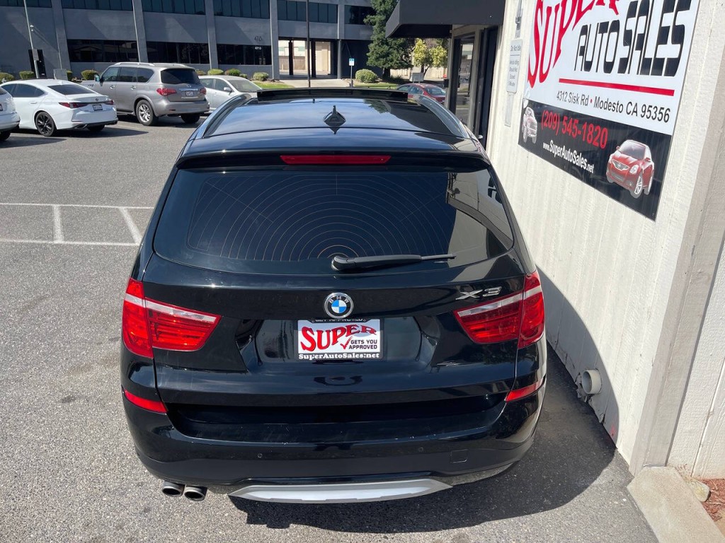2017 BMW X3 Image 26