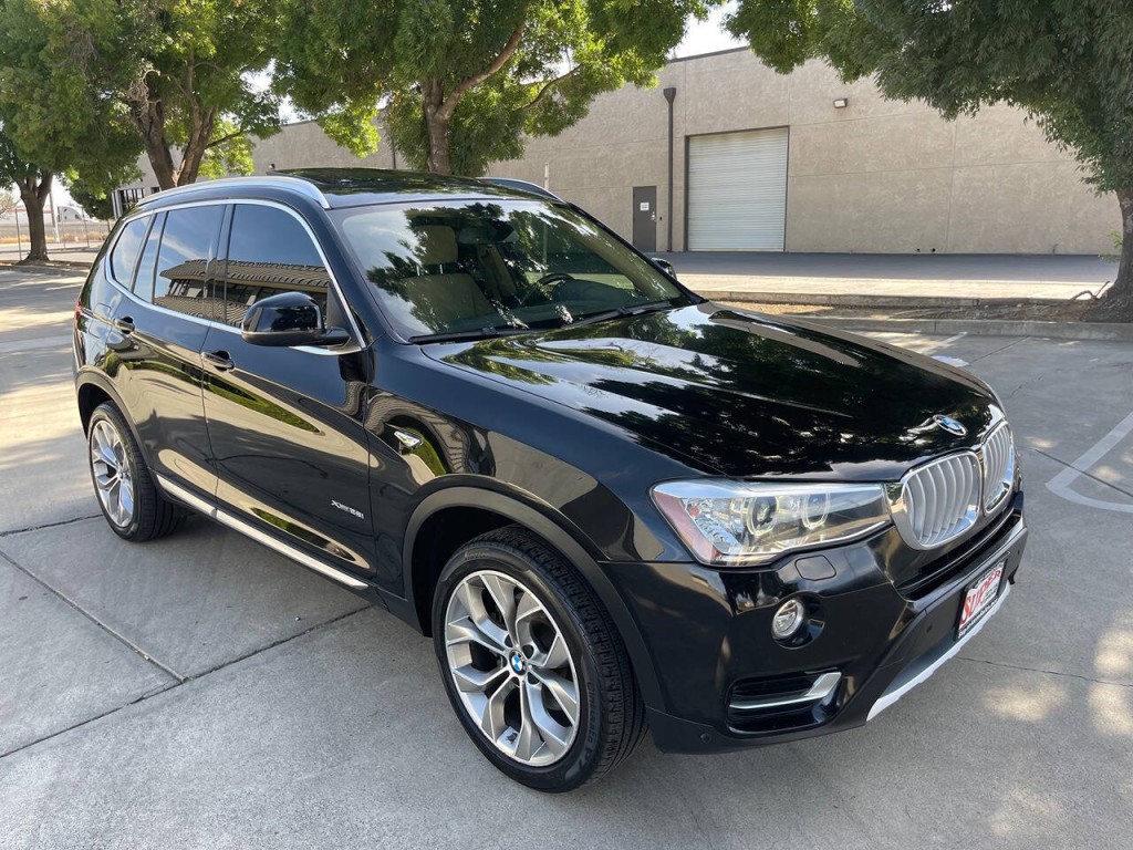 2017 BMW X3 Image 53