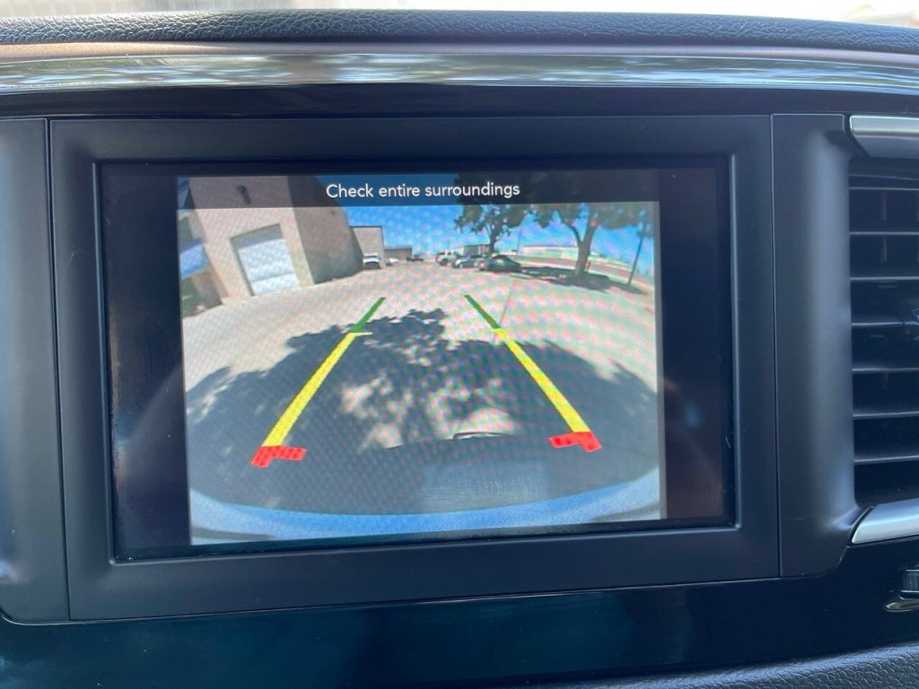 2018 Chrysler Pacifica Image 21