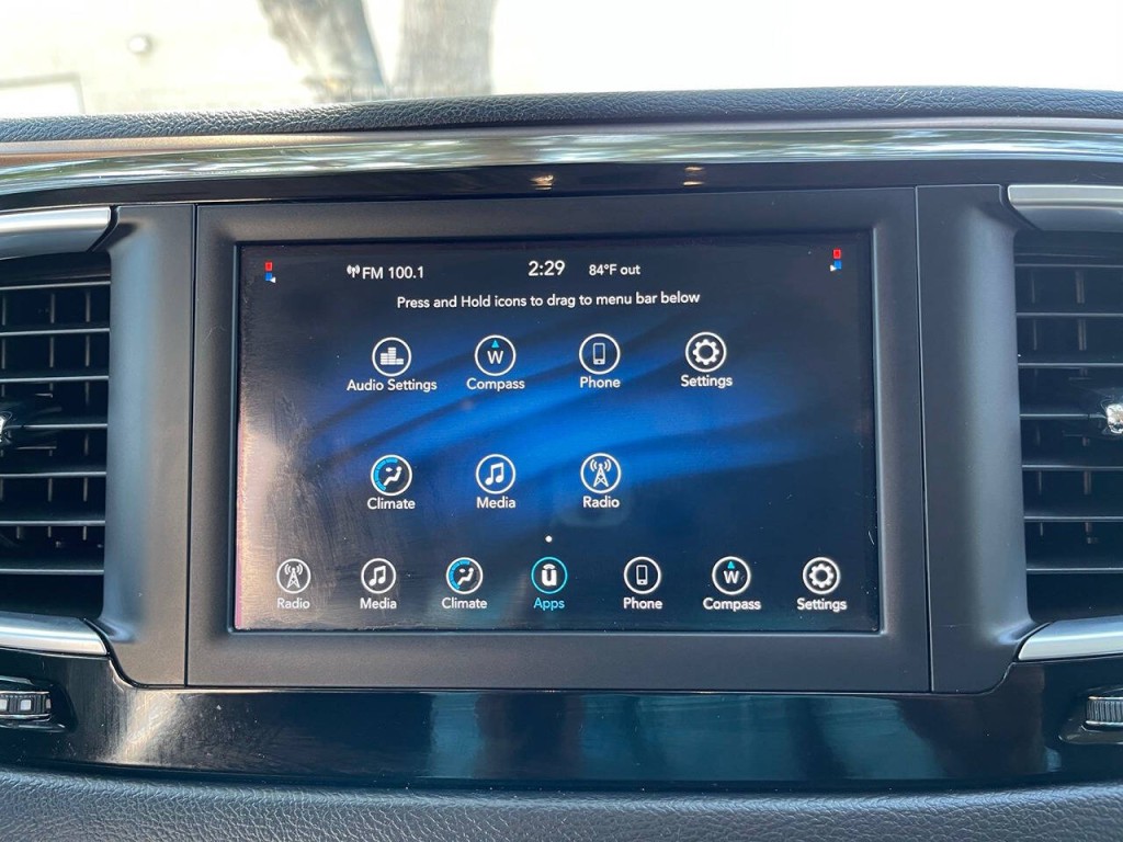 2018 Chrysler Pacifica Image 22