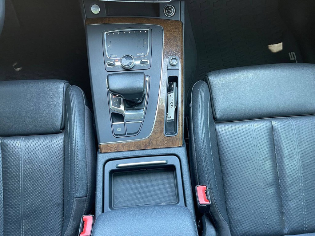 2018 Audi Q5 Image 32