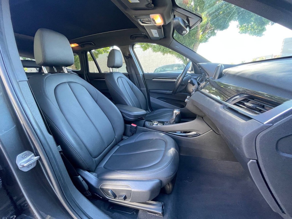 2016 BMW X1 Image 13