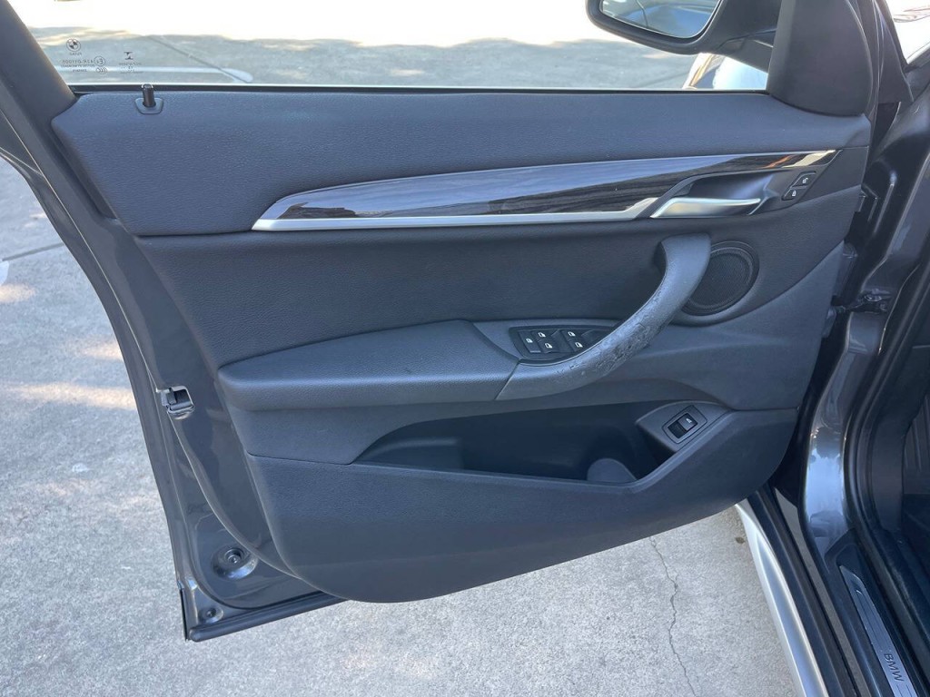2016 BMW X1 Image 34