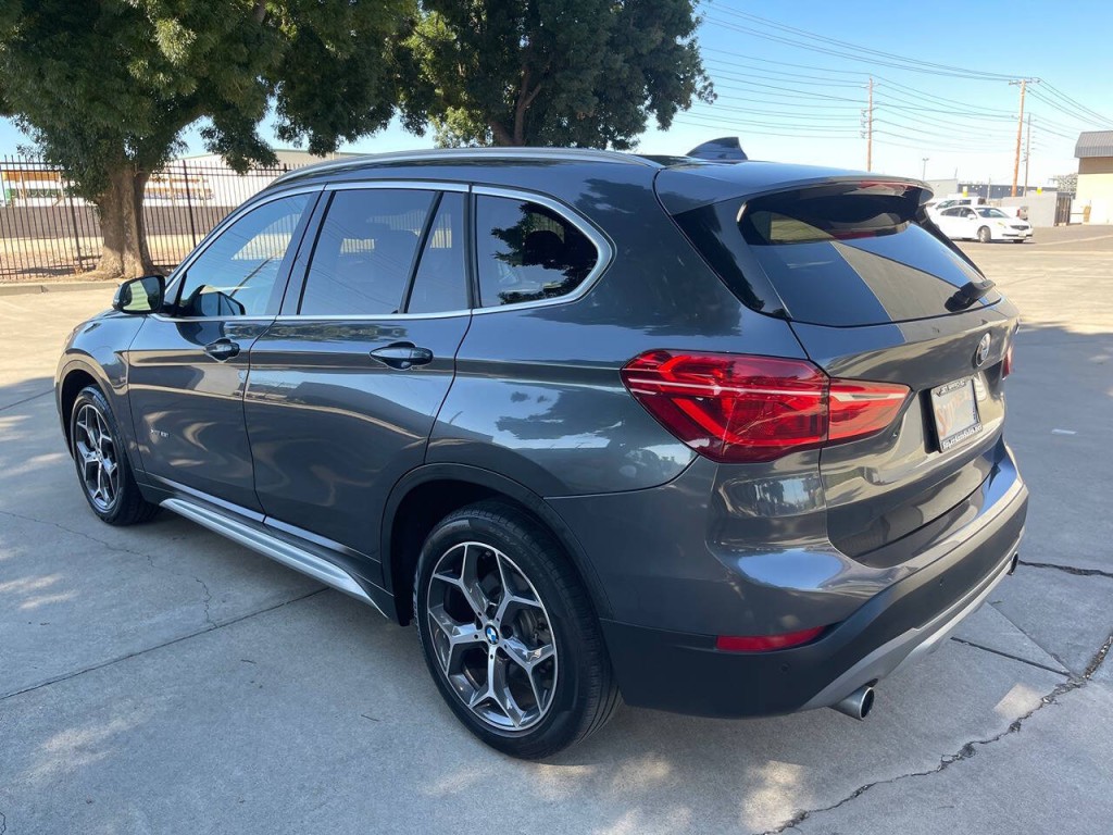 2016 BMW X1 Image 56
