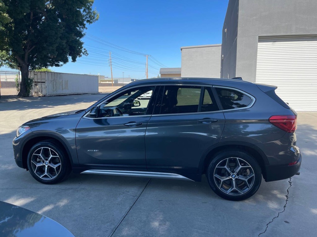 2016 BMW X1 Image 57