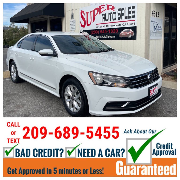 2017 Volkswagen Passat Image 2