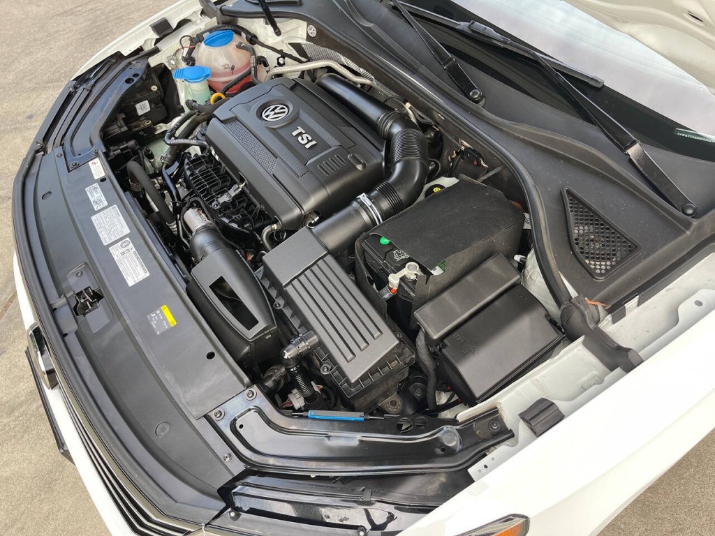 2017 Volkswagen Passat Image 39