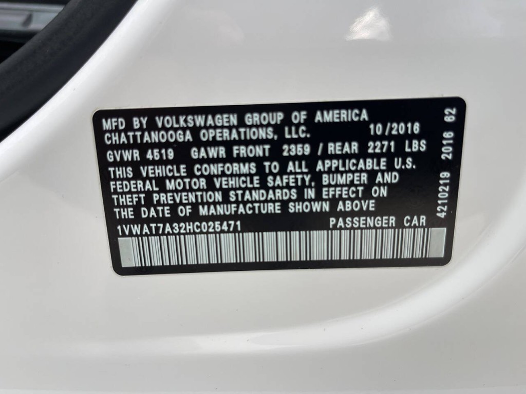 2017 Volkswagen Passat Image 47