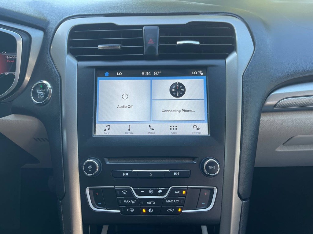 2017 Ford Fusion Image 19