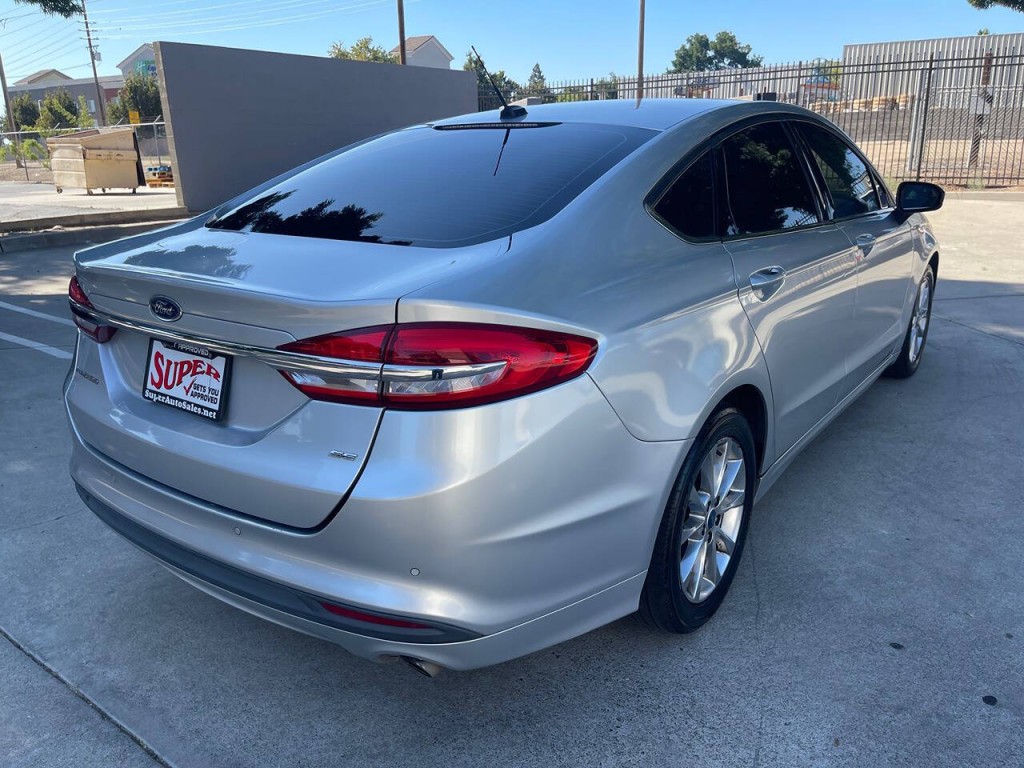 2017 Ford Fusion Image 51