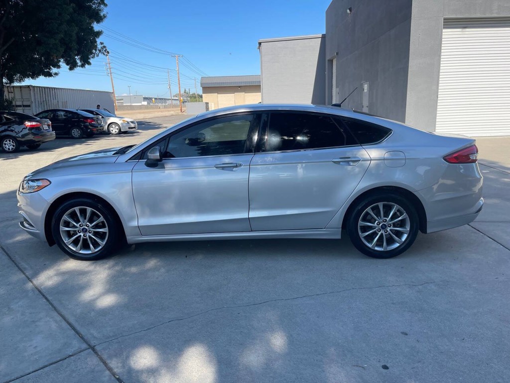 2017 Ford Fusion Image 54