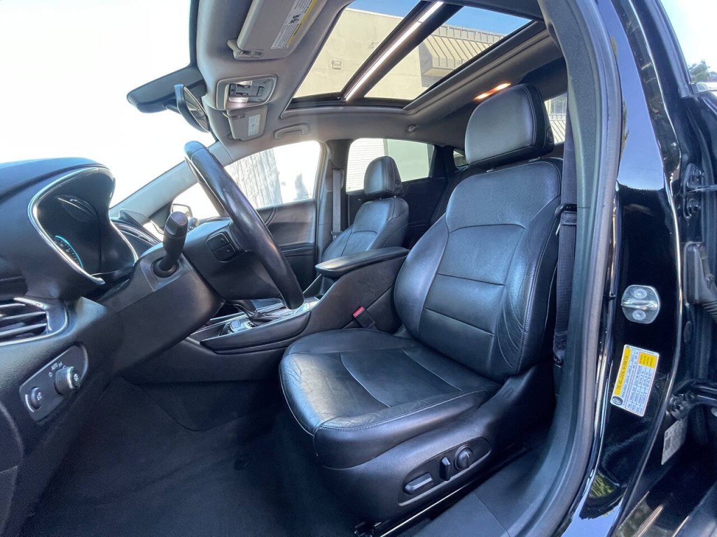 2018 Chevrolet Malibu Image 12