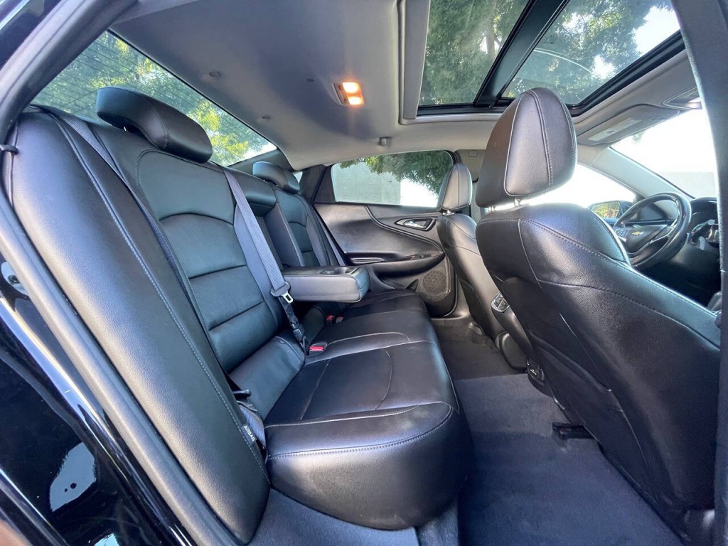 2018 Chevrolet Malibu Image 14
