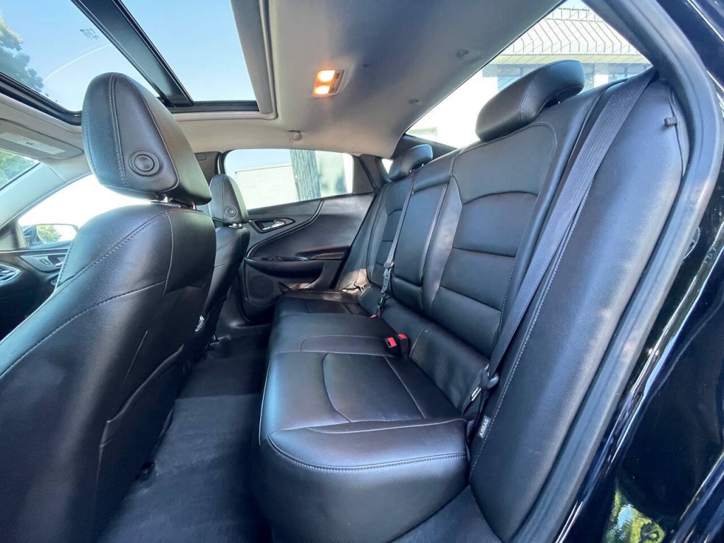 2018 Chevrolet Malibu Image 15