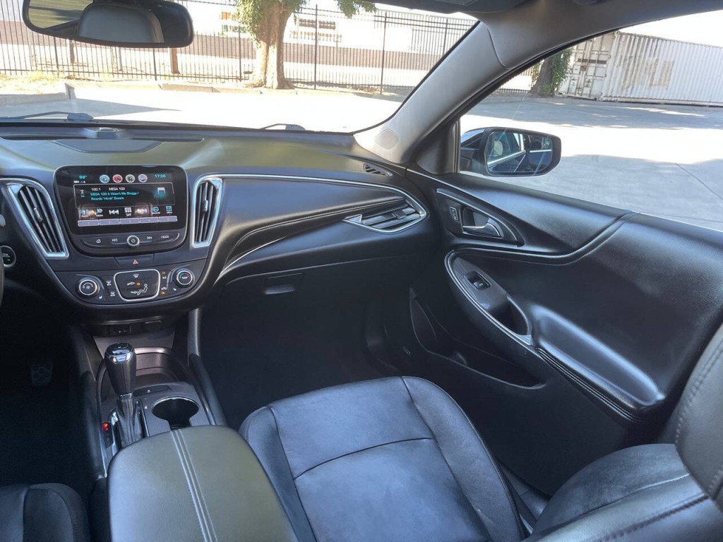 2018 Chevrolet Malibu Image 17