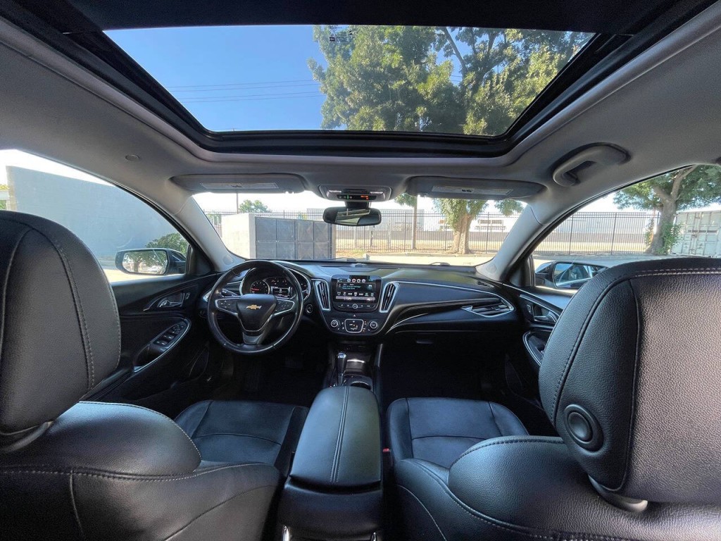 2018 Chevrolet Malibu Image 18
