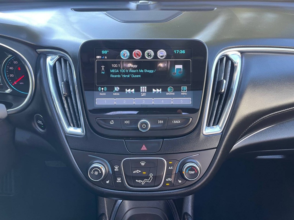 2018 Chevrolet Malibu Image 21