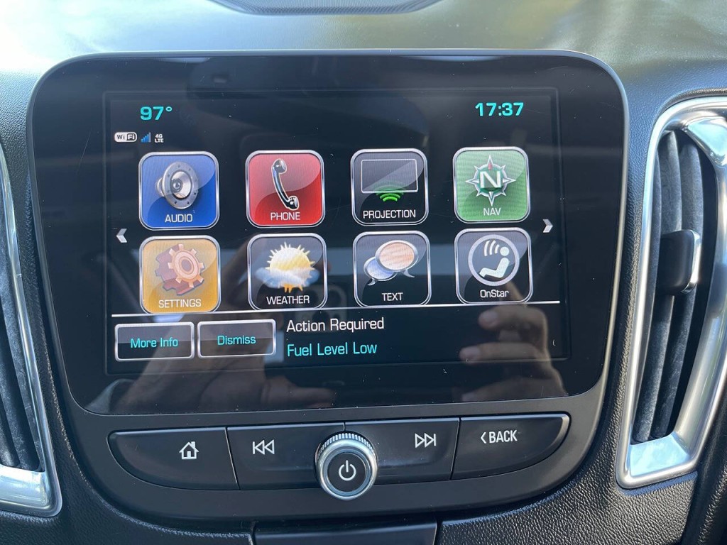 2018 Chevrolet Malibu Image 22