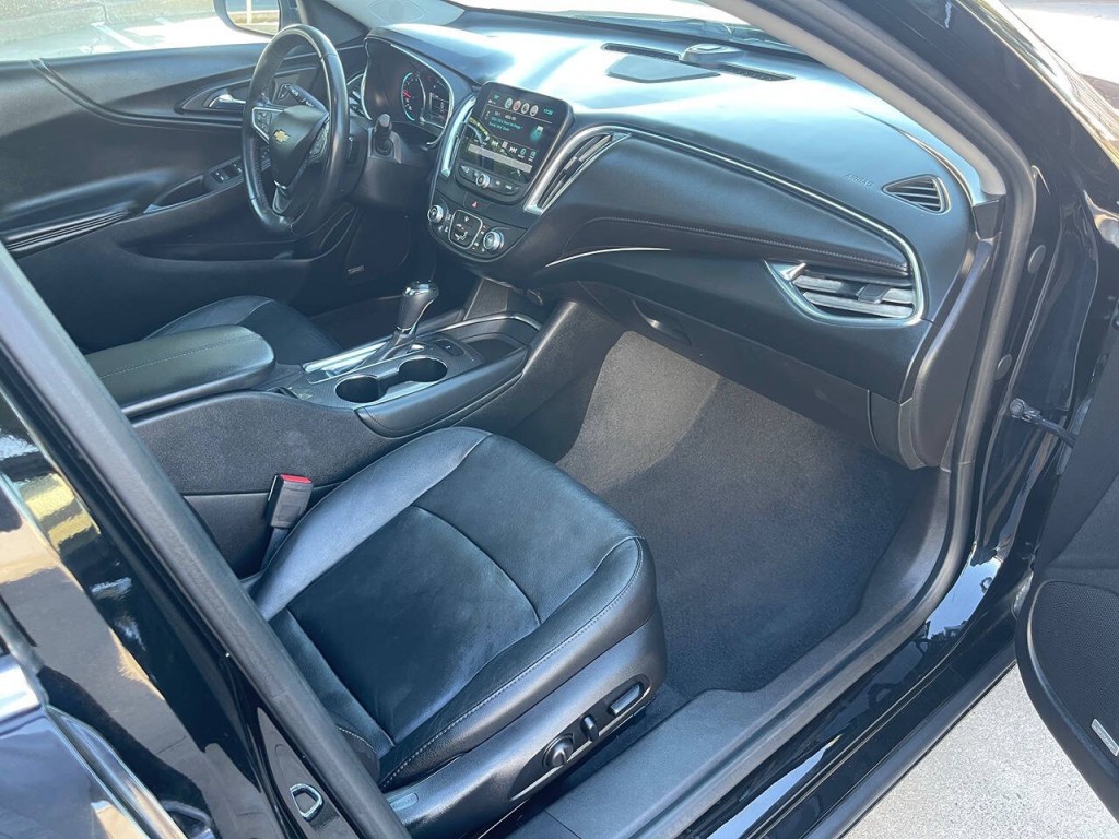 2018 Chevrolet Malibu Image 30
