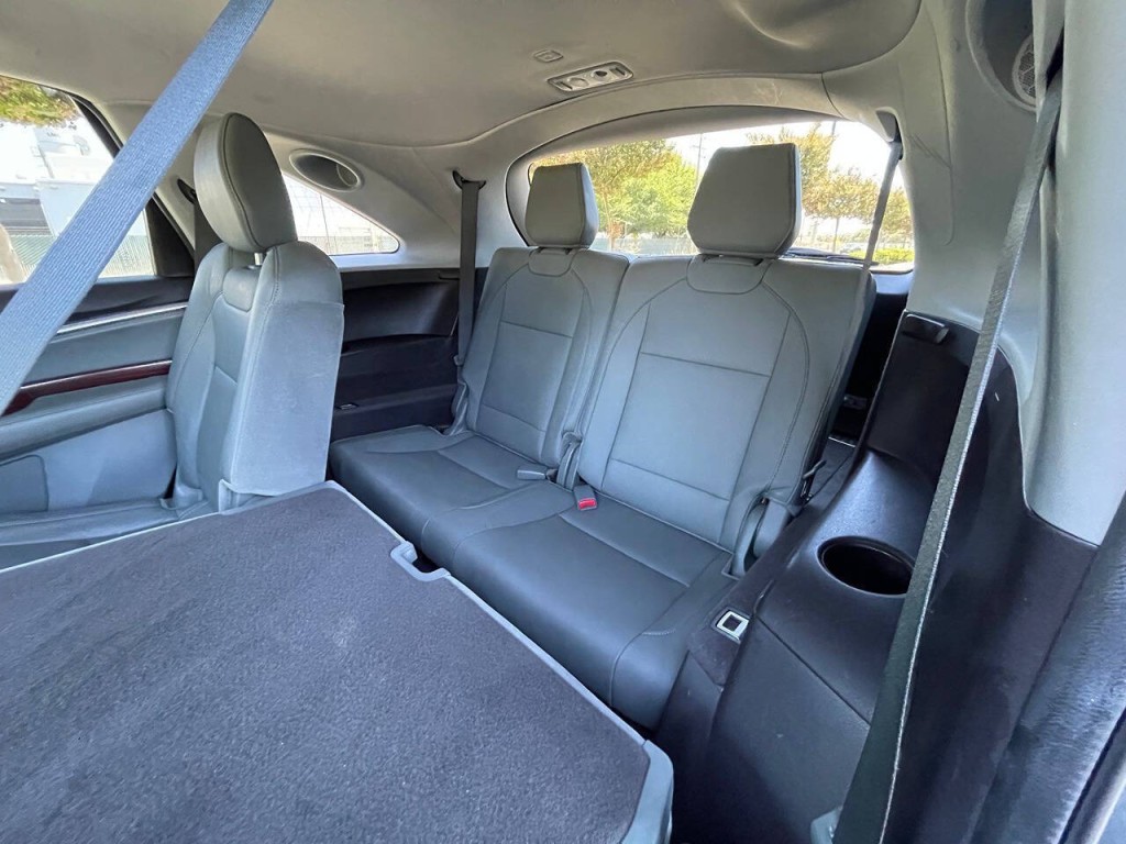 2016 Acura MDX Image 16