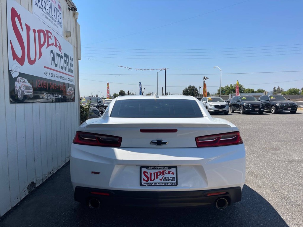 2018 Chevrolet Camaro Image 5