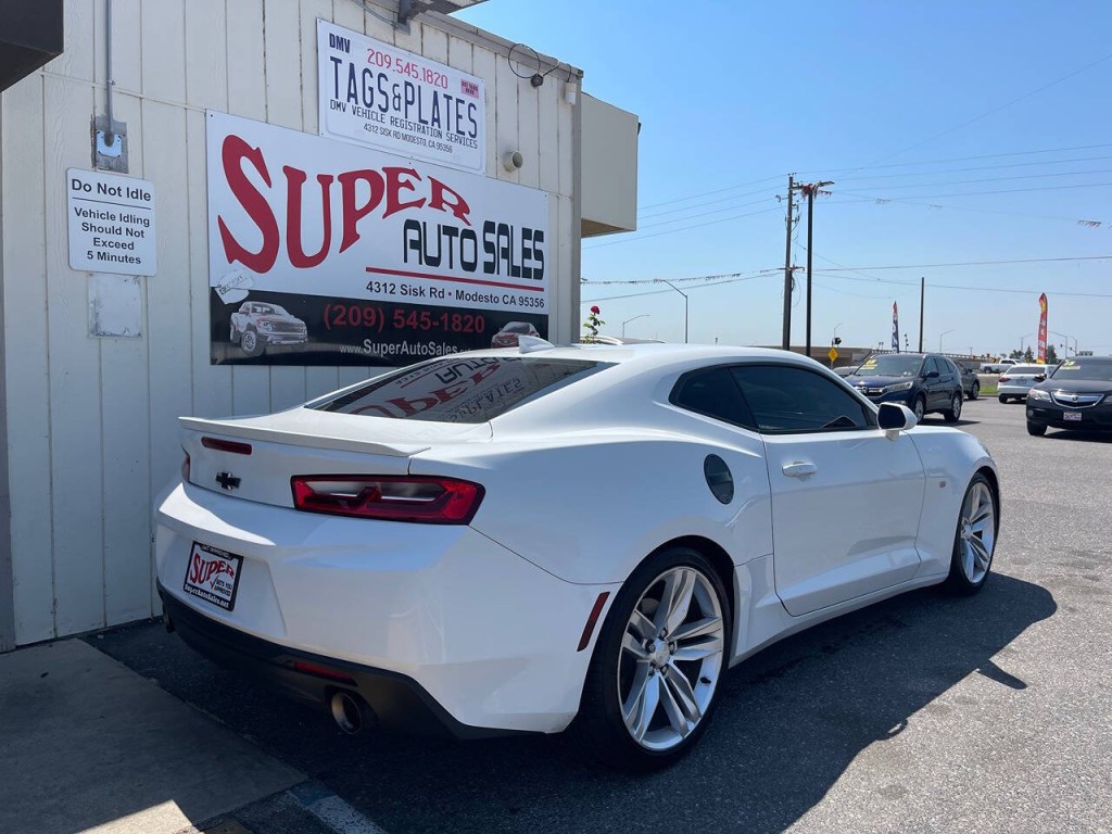 2018 Chevrolet Camaro Image 8