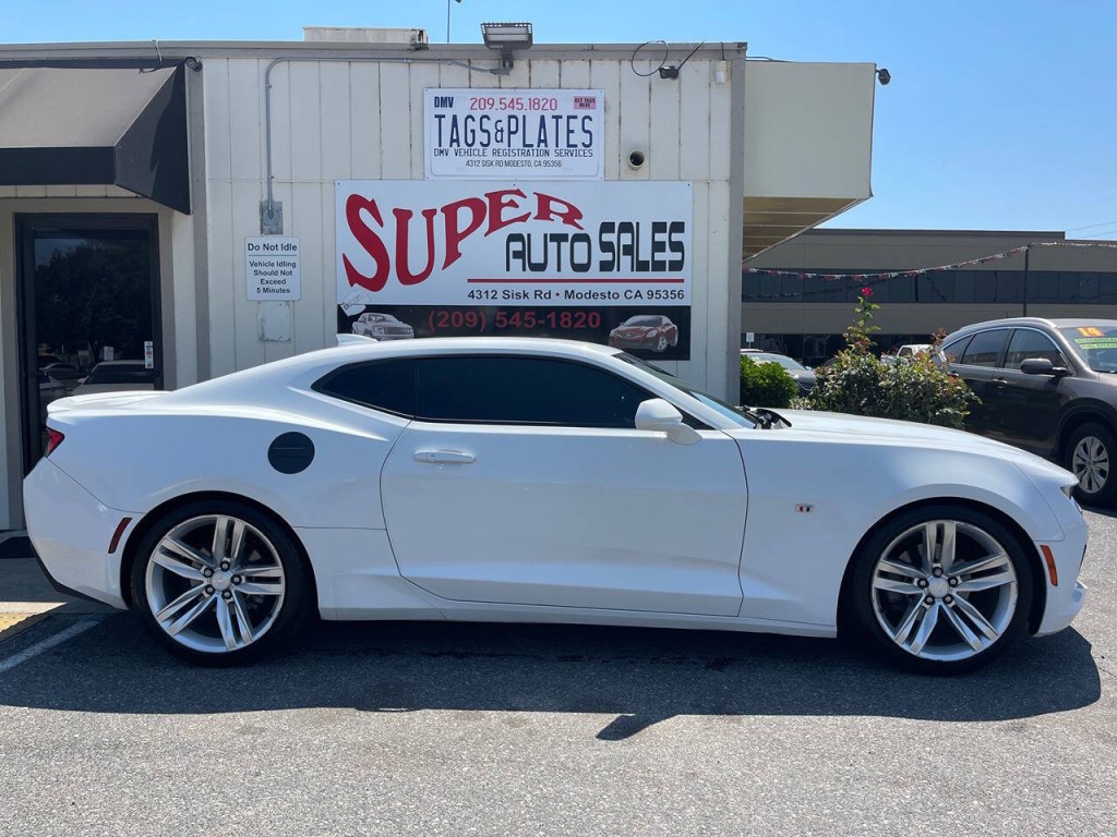 2018 Chevrolet Camaro Image 10