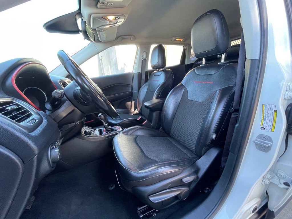 2020 Jeep Compass Image 12