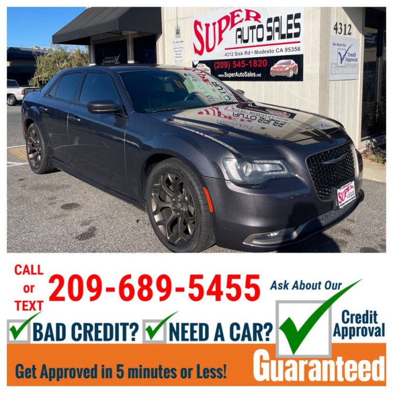 2016 Chrysler 300 Image 2