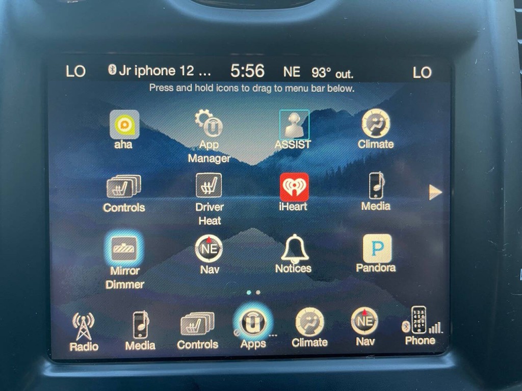 2016 Chrysler 300 Image 19