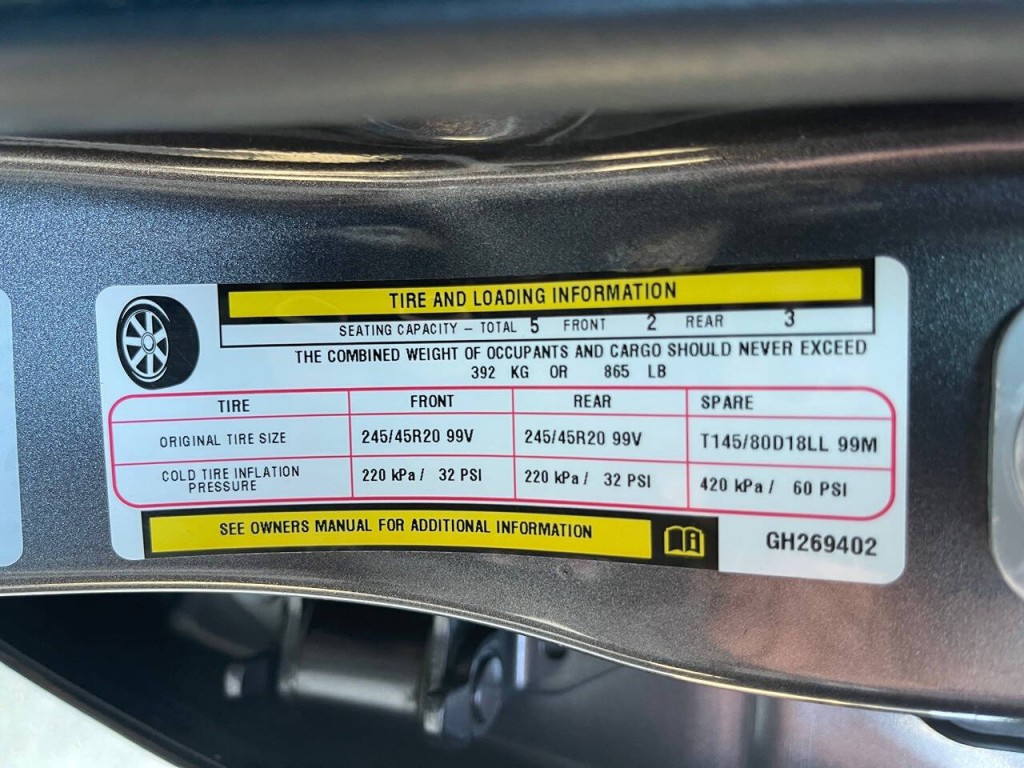 2016 Chrysler 300 Image 47
