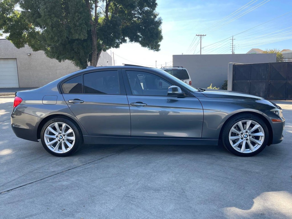 2012 BMW 3 Series Image 52