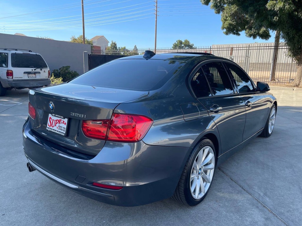 2012 BMW 3 Series Image 53