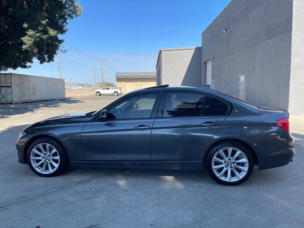 2012 BMW 3 Series Image 56