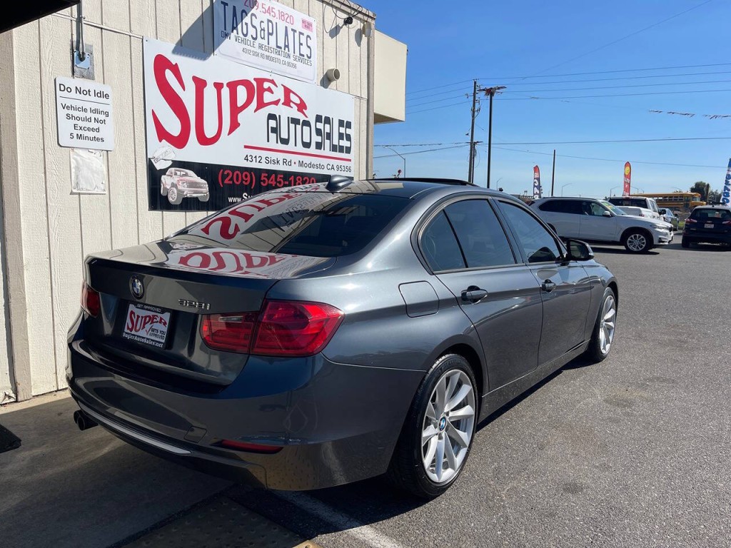 2012 BMW 3 Series Image 10